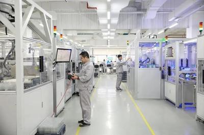 感受松江經(jīng)濟(jì)數(shù)字化轉(zhuǎn)型最新成果 65位體驗(yàn)官見(jiàn)證物聯(lián)網(wǎng)技術(shù)研發(fā)新突破